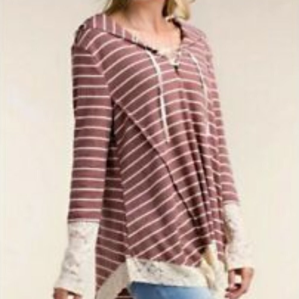 Kori America Striped Lace Bottom Quarter Sleeve Shirt